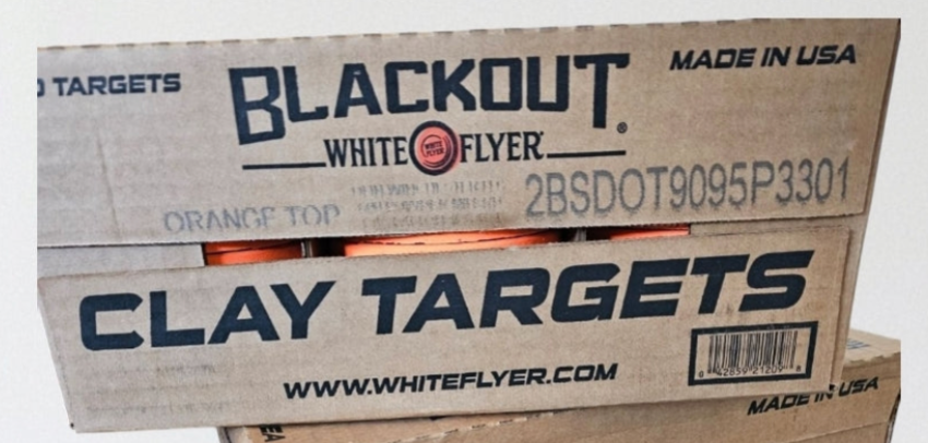 White flyer Blackout clay targets